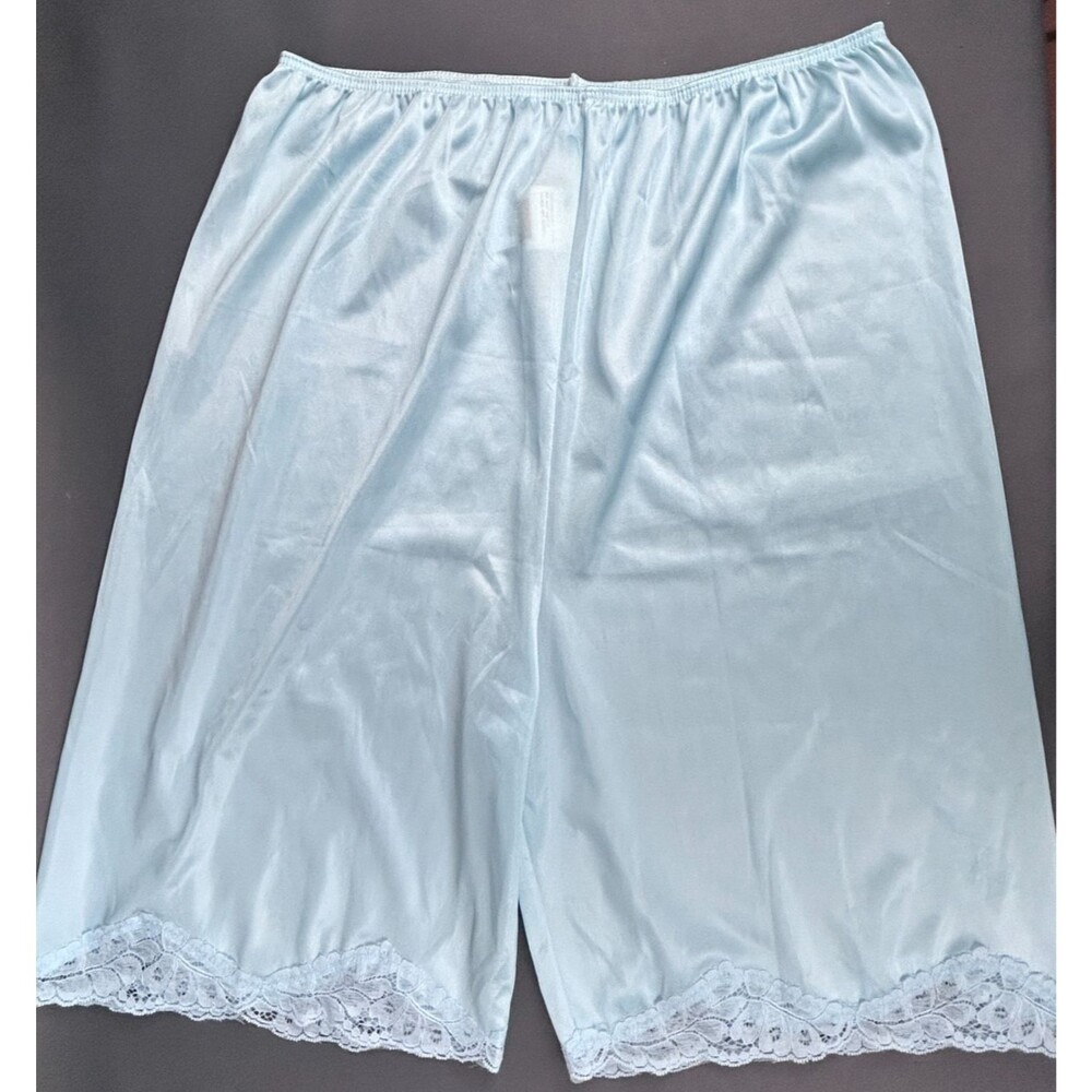 Vintage NOS 70s Ice Blue Lace Tap Pants Pettipants Nylon Bridal Trousseau Size M